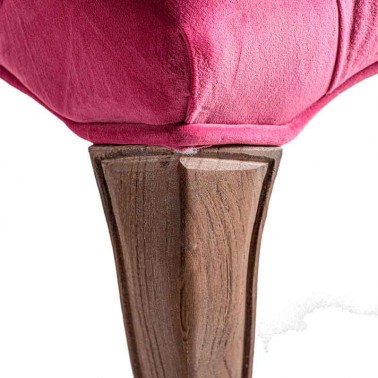 Silla comedor vintage, de madera de abeto y tapizado capitoné en color rosa.