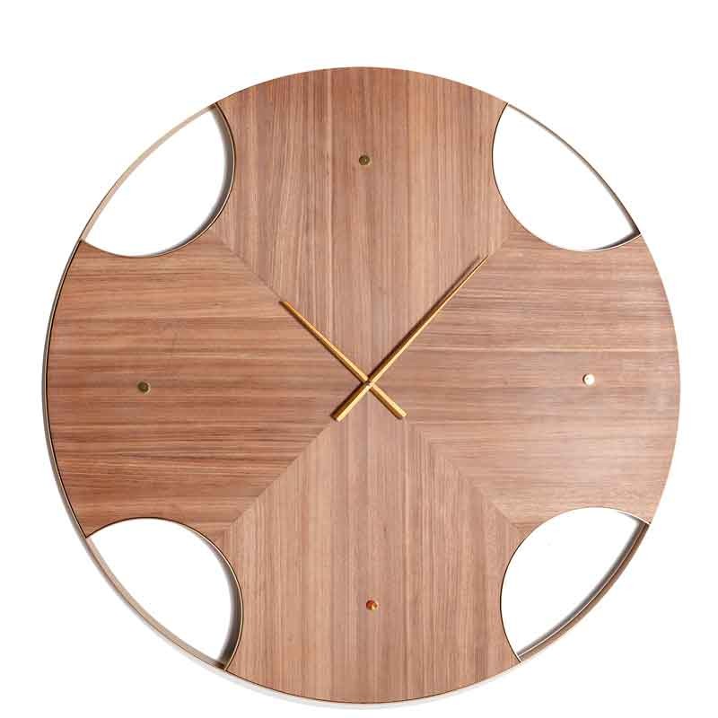 Reloj de pared redondo de estilo moderno fabricado en madera y hierro. Comprar relojes