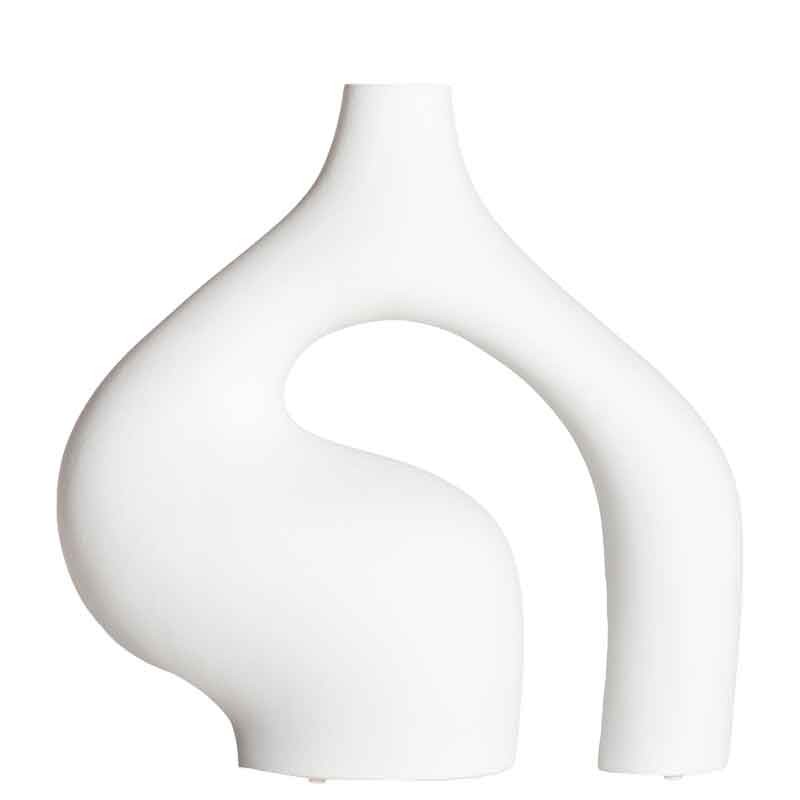 Jarrón blanco de cerámica con un original y moderno diseño. Comprar jarrones