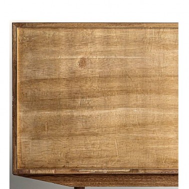Mueble aparador de estilo nórdico, en tono de madera natural, con seis cajones.
