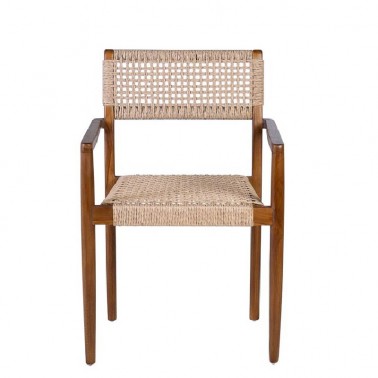 Sillón de diseño original fabricado en madera de teca y con el asiento y el respaldo de cuerda.