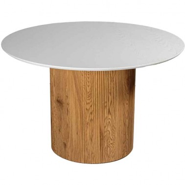 Mesa de comedor redonda, con el sobre en blanco y la base en color roble.